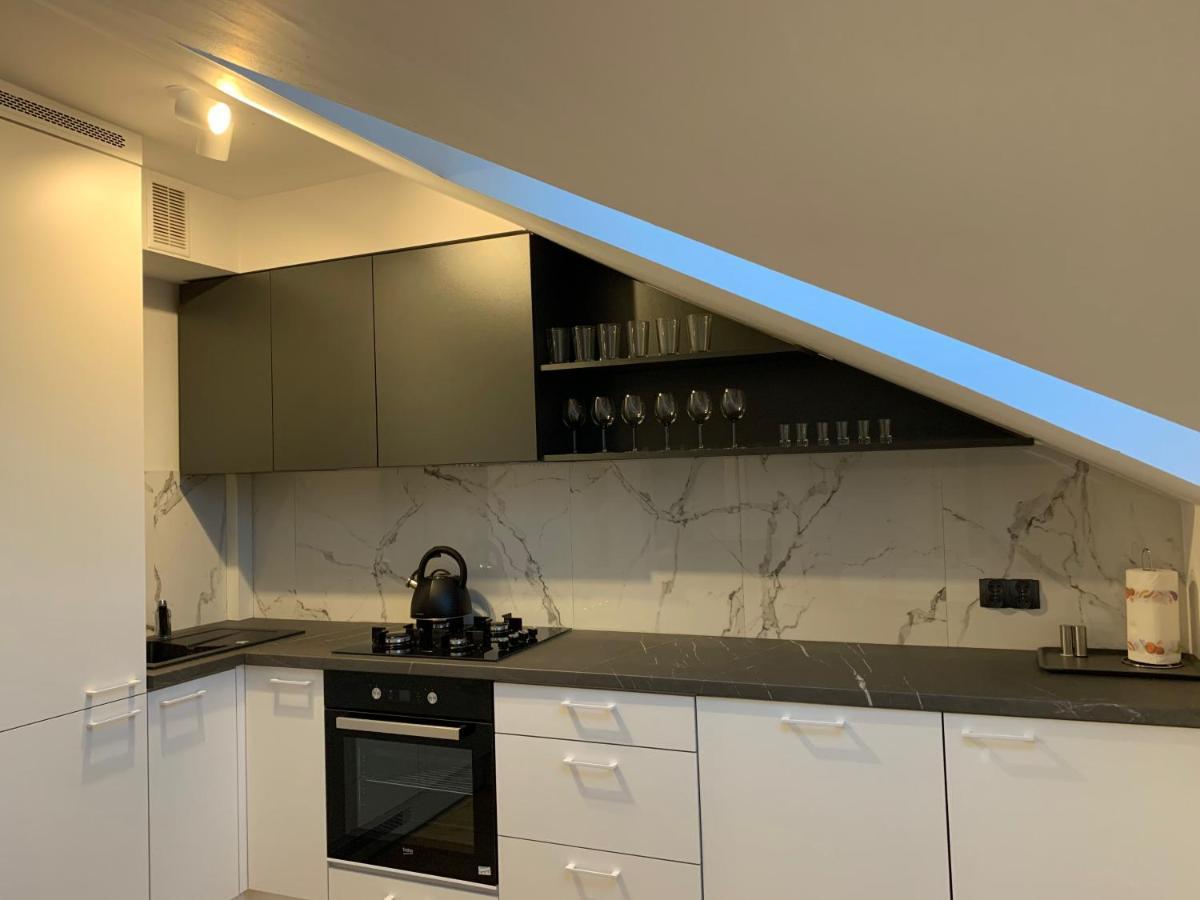 Appartamento Apartament Pod Gwiazdami Ostrów Wielkopolski Esterno foto