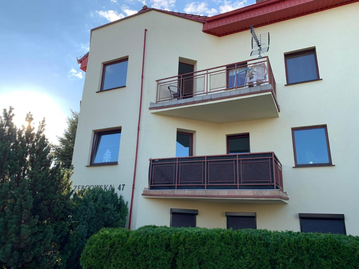 Appartamento Apartament Pod Gwiazdami Ostrów Wielkopolski Esterno foto